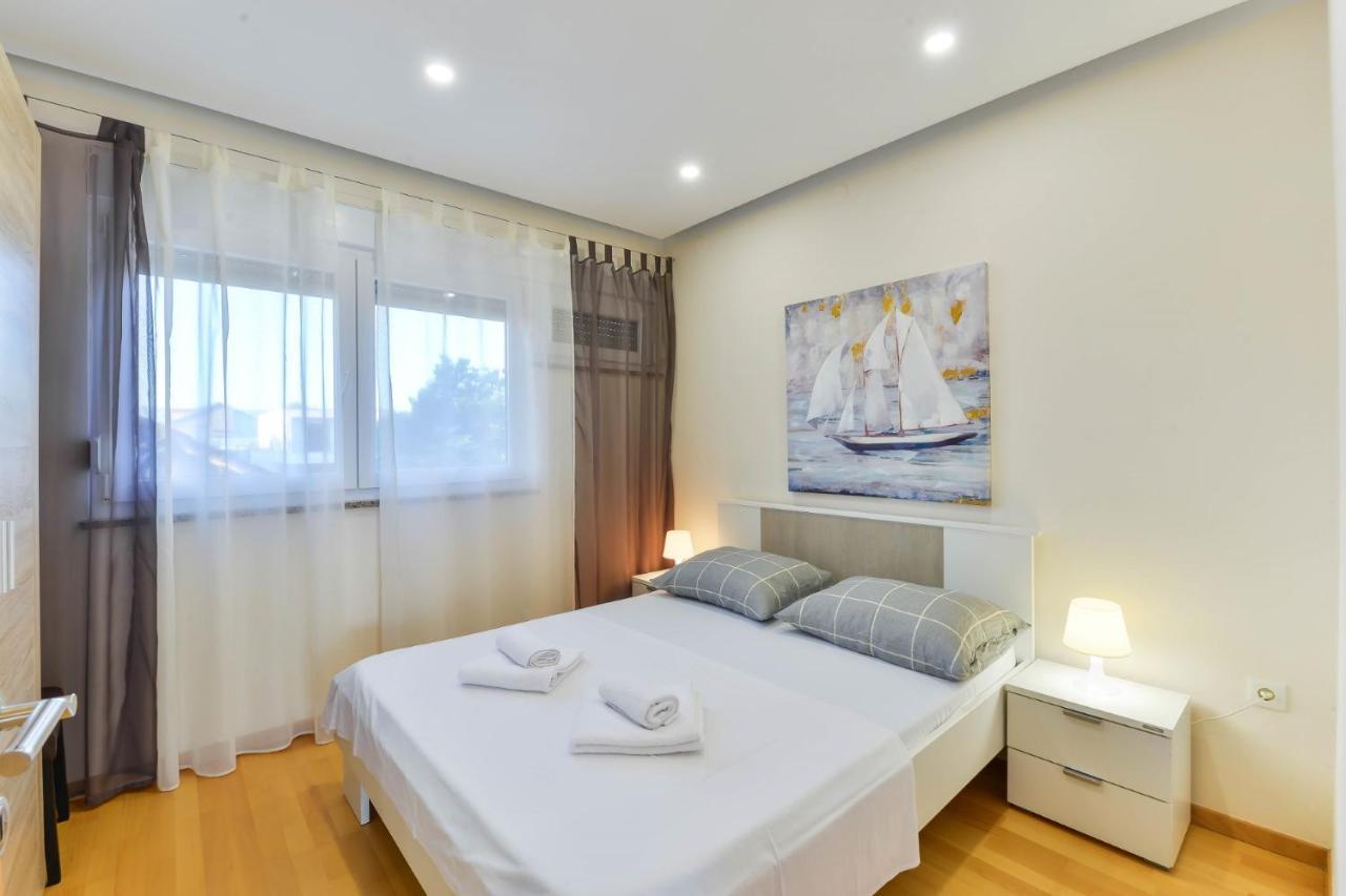 Modern Apartments Punta With Sea View- By Ta Leut Agency プリヴラカ エクステリア 写真
