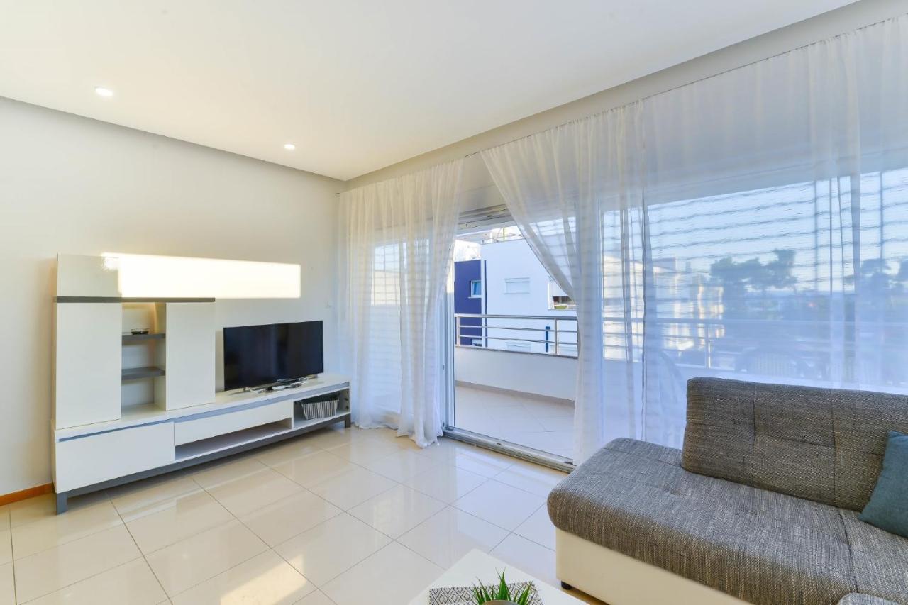Modern Apartments Punta With Sea View- By Ta Leut Agency プリヴラカ エクステリア 写真